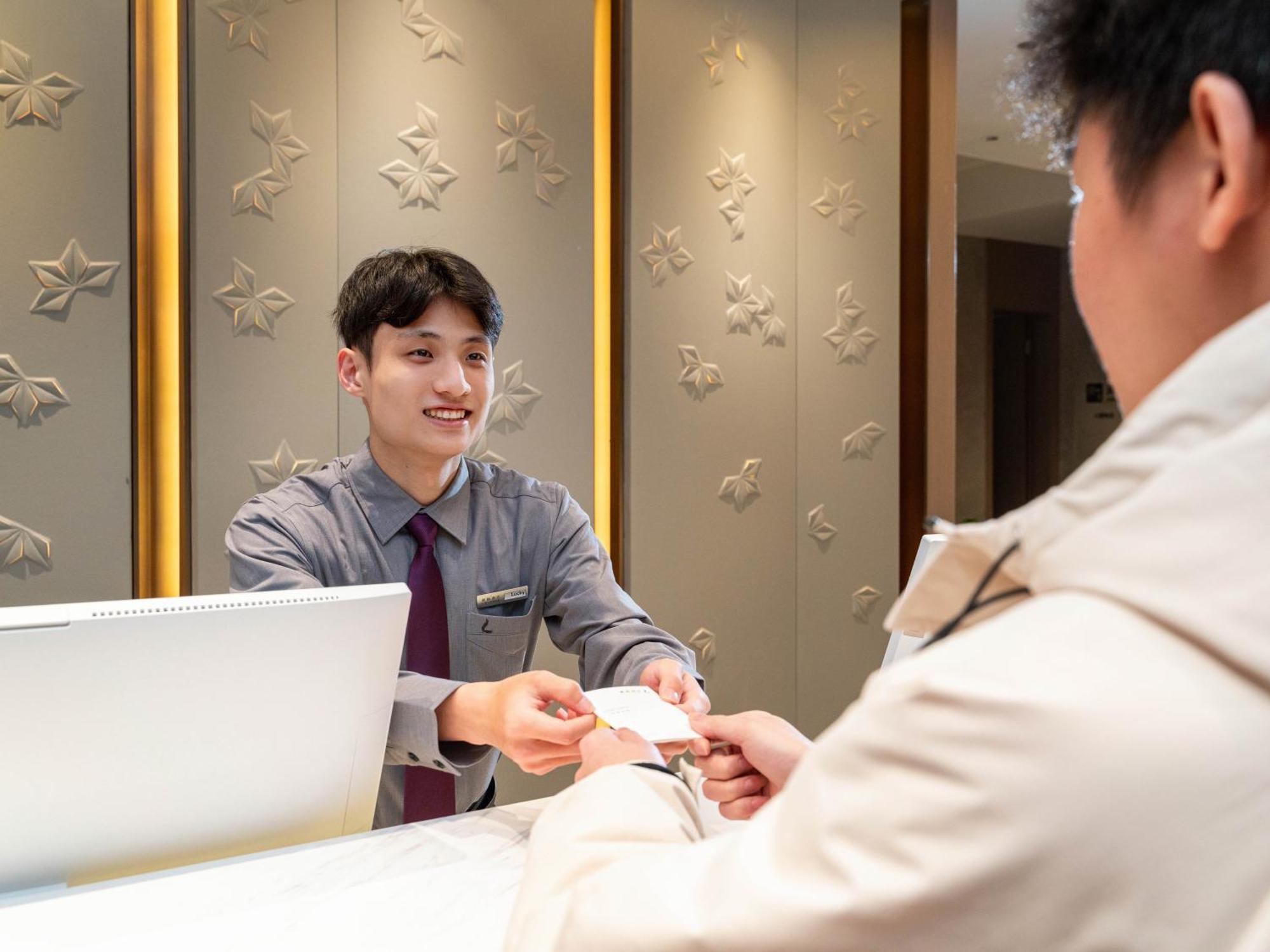 Lavande International Hotel Guangzhou Us Consulate General Guangzhou Grandview Plaza Branch - Free Shuttle Bus To Canton Fair Complex During Canton Fair Period & Free Vpn Internet Access Exterior photo